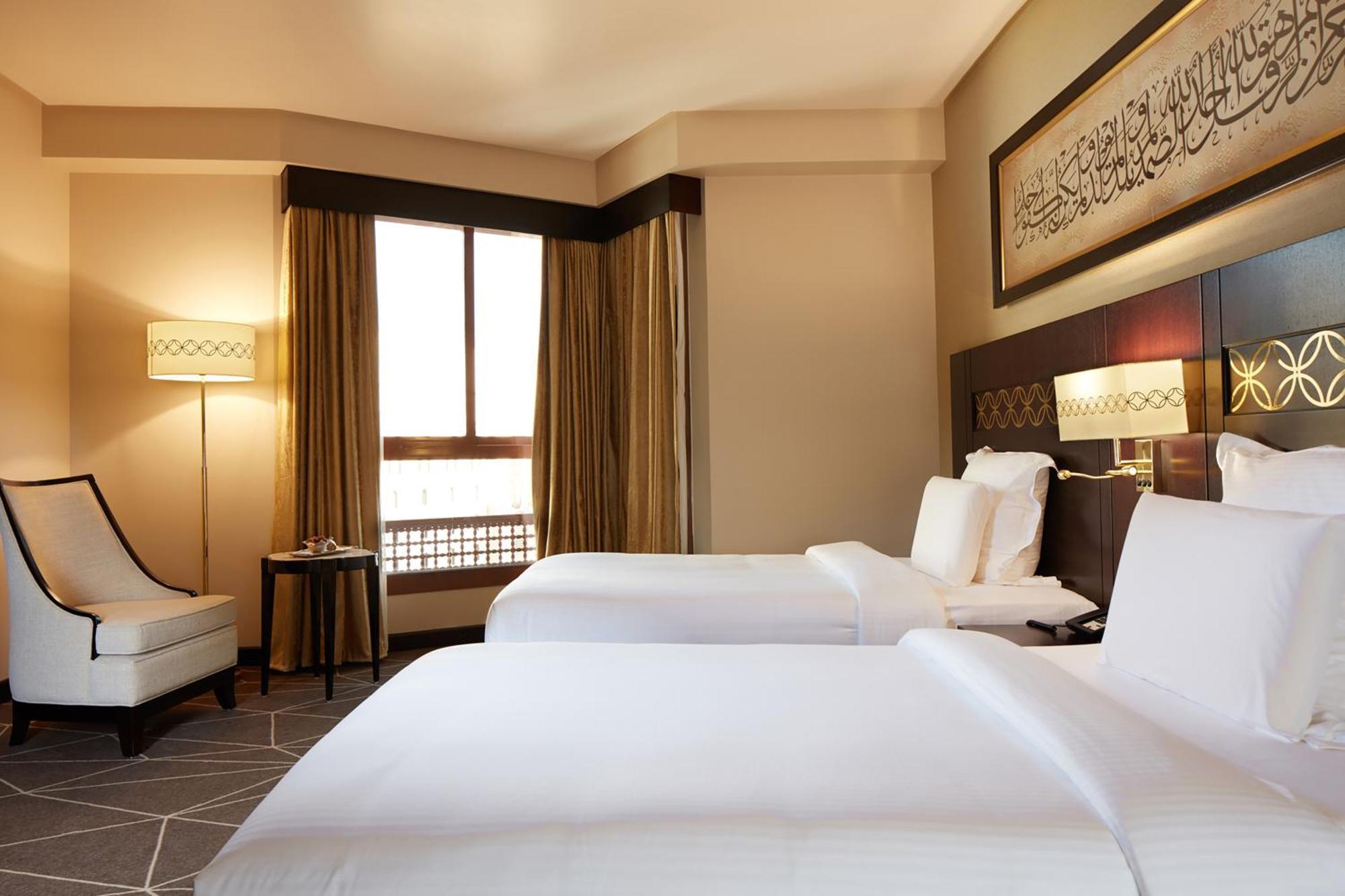 Hotel Pullman Zamzam Madina à Médine Extérieur photo