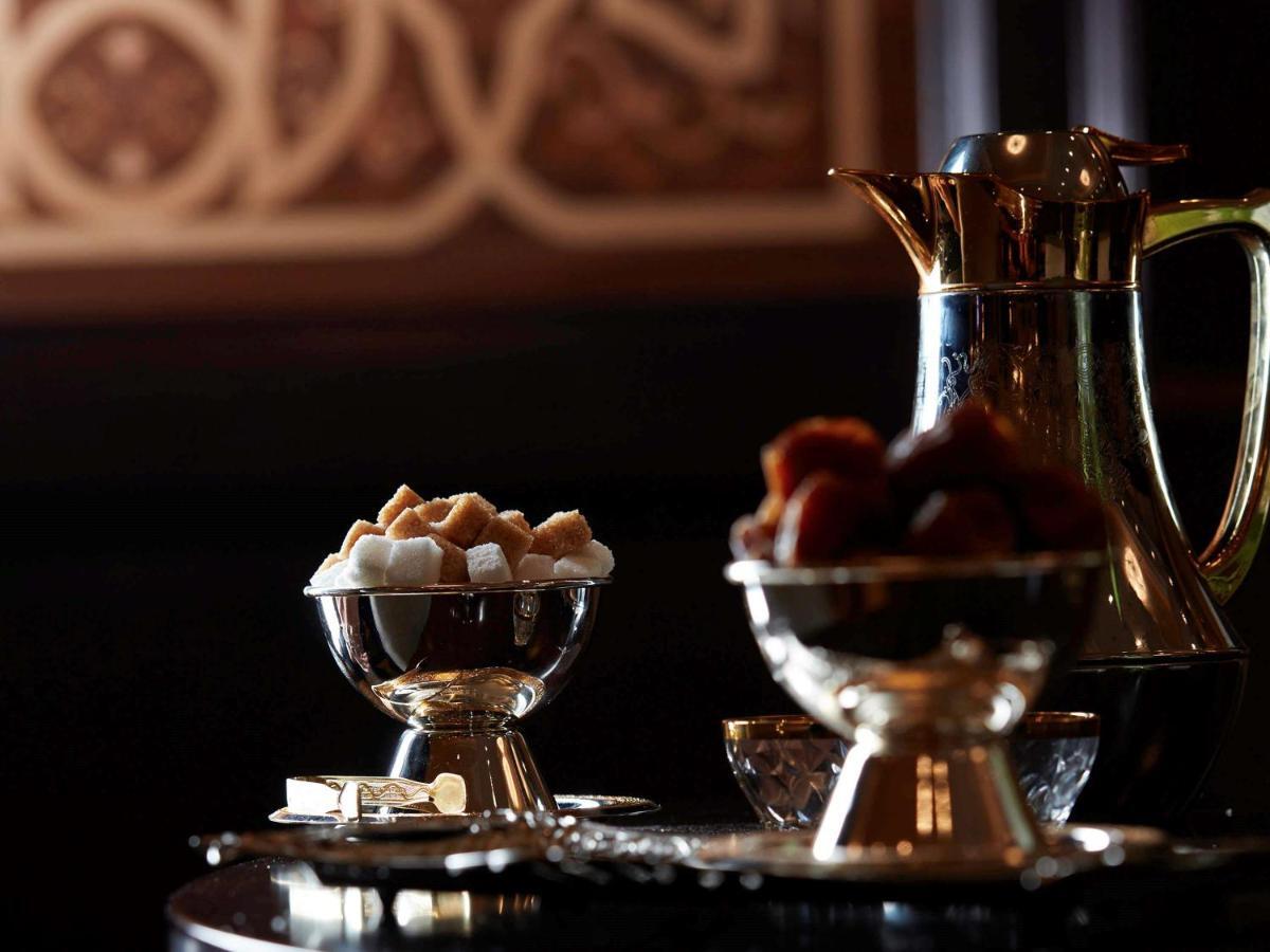 Hotel Pullman Zamzam Madina à Médine Extérieur photo A traditional coffee ceremony in Riyadh
